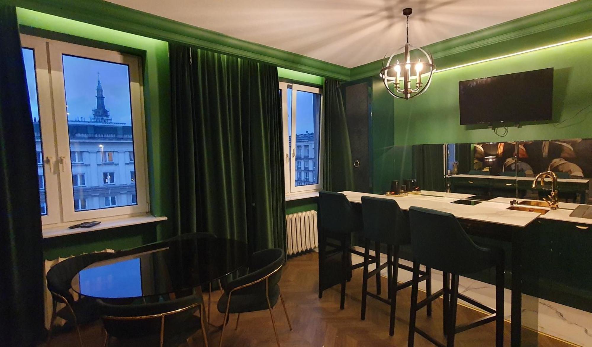 City Center Apartment Near Public Swimming Pool Варшава Екстер'єр фото